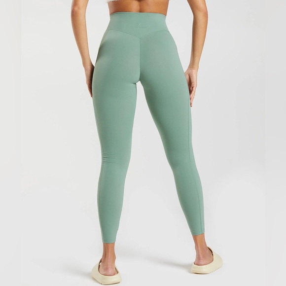 Gymshark Pants - Gymshark Whitney Everyday Pocket Leggings